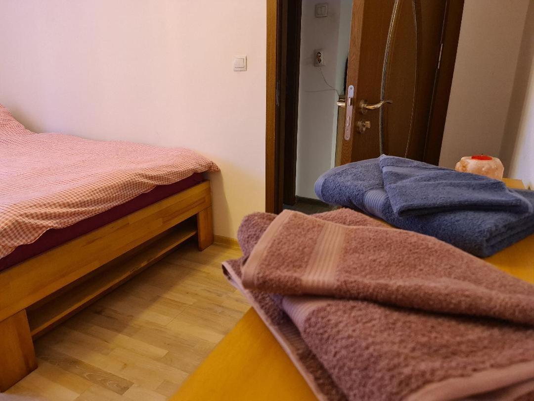 Apartamento Central Cosy Apart Oradea Exterior foto